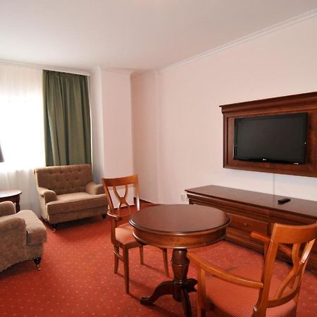 Hotel Tex Club Botoşani Eksteriør billede