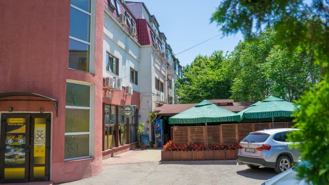 Hotel Tex Club Botoşani Eksteriør billede