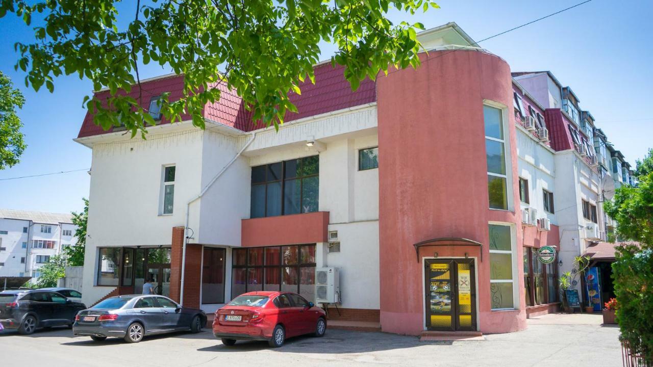 Hotel Tex Club Botoşani Eksteriør billede