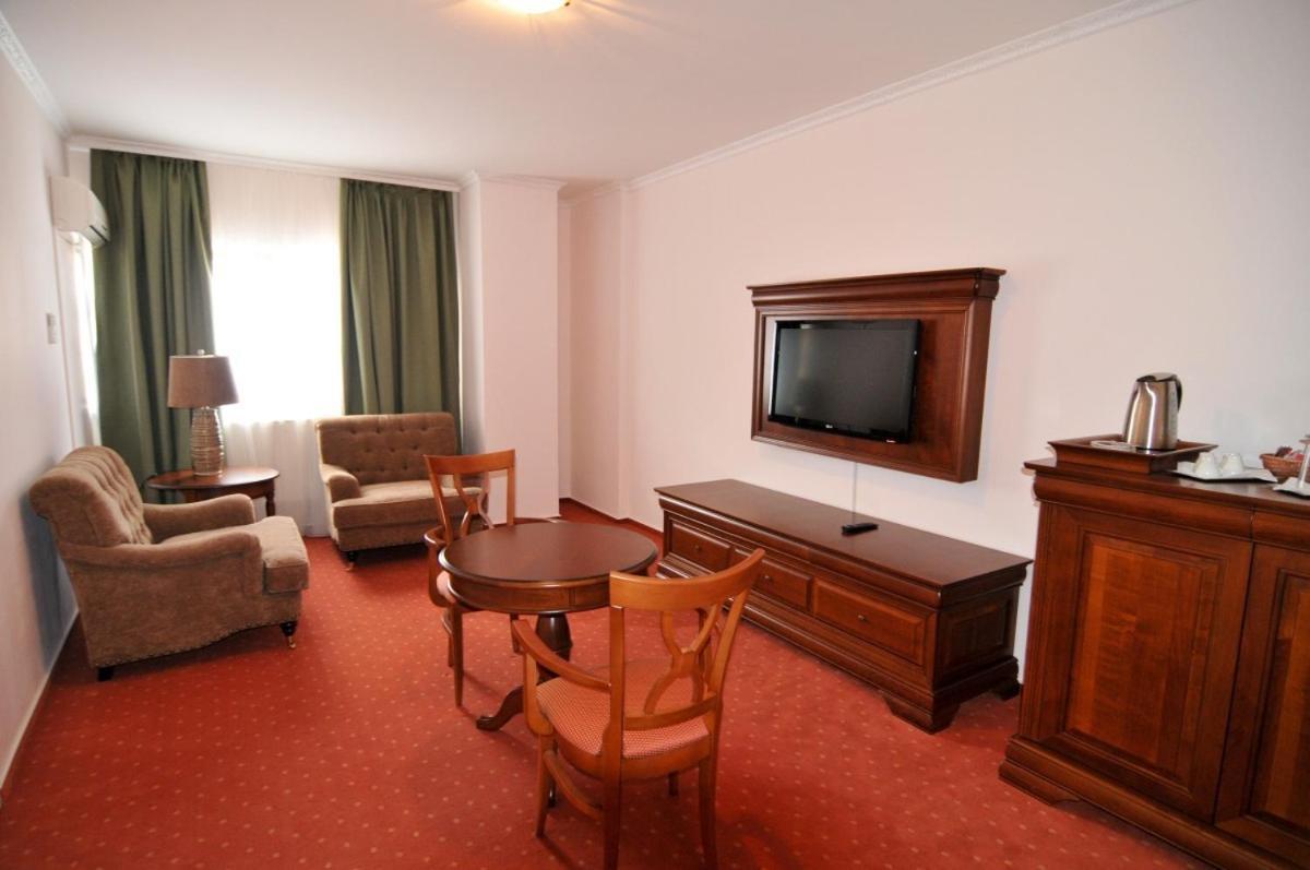 Hotel Tex Club Botoşani Værelse billede